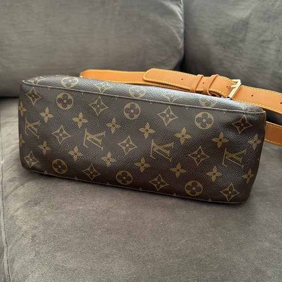 Louis Vuitton Crossbody Bag Monogram Canvas - Picture 9 of 11
